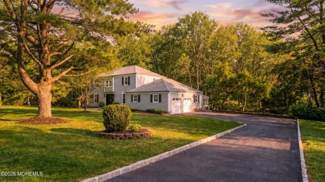 11 Mohican Drive Middletown NJ 07748