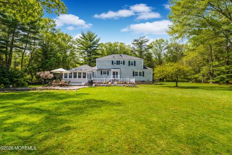 11 Mohican Drive Middletown NJ 07748