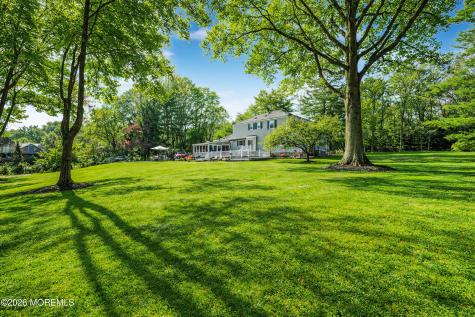 11 Mohican Drive Middletown NJ 07748