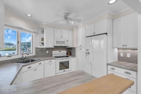 66-1/2 Ocean Avenue Manasquan NJ 08736