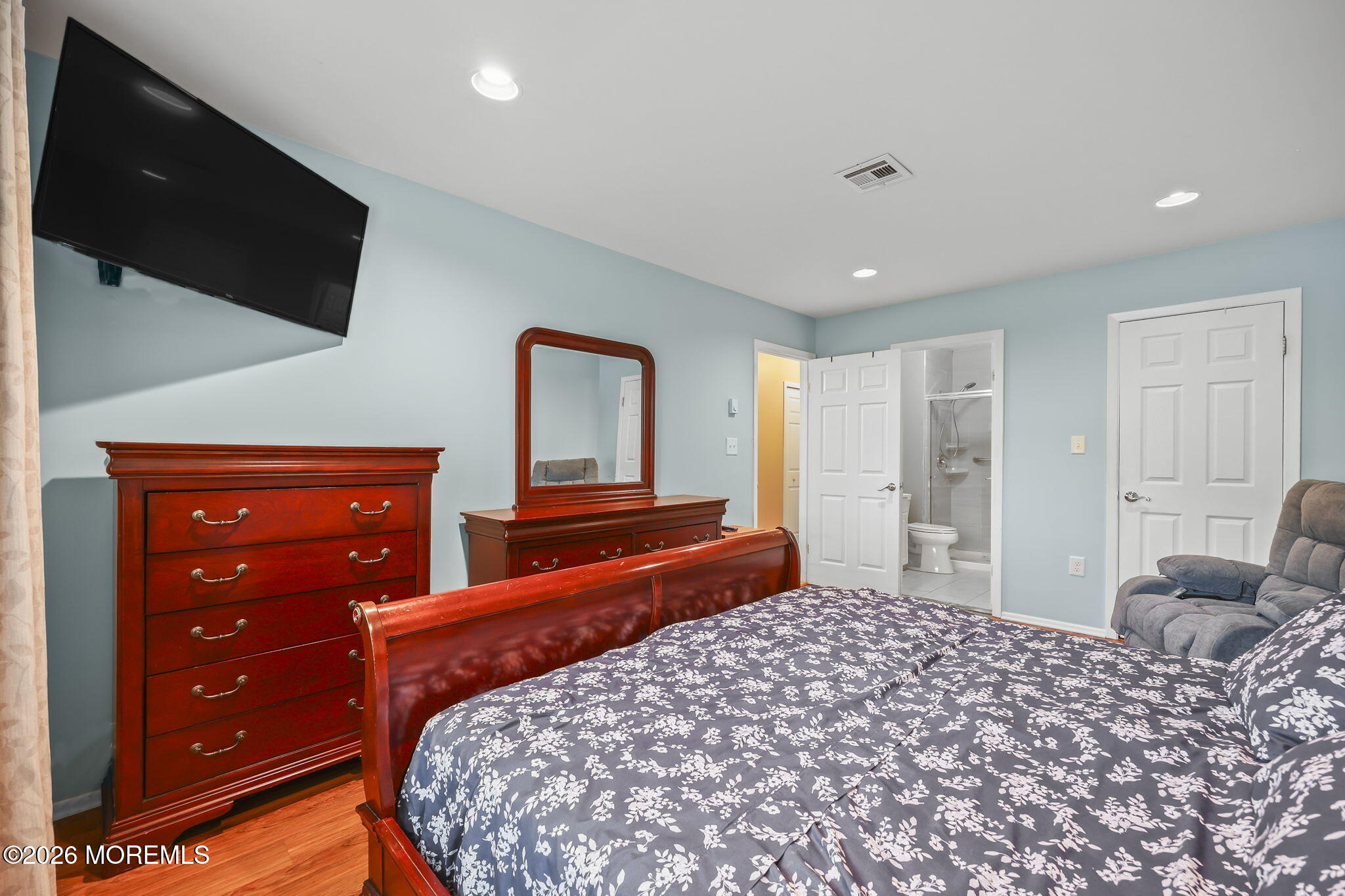 220 Medford Court Manalapan NJ 07726