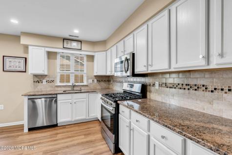 5 Shadow Creek Court Jackson NJ 08527