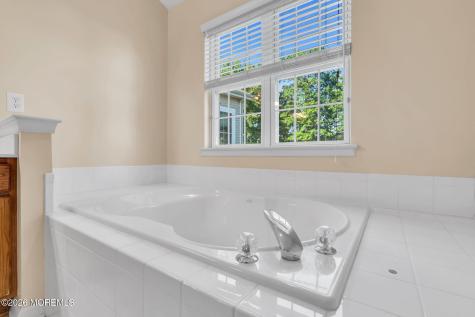 5 Shadow Creek Court Jackson NJ 08527