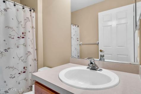 5 Shadow Creek Court Jackson NJ 08527