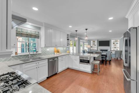 9 Neville Drive Lincroft NJ 07738
