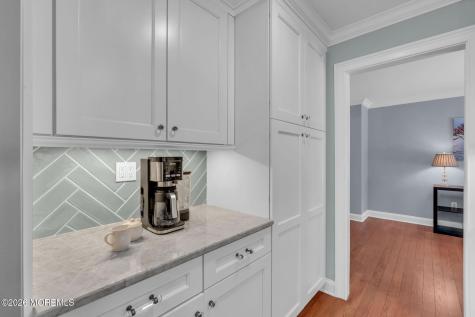 9 Neville Drive Lincroft NJ 07738