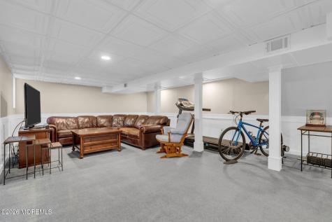 9 Neville Drive Lincroft NJ 07738