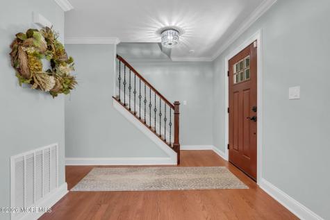 9 Neville Drive Lincroft NJ 07738
