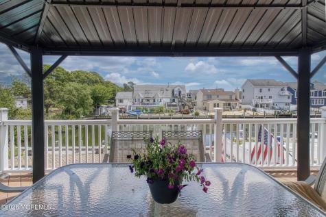 17 Fontainebleau Drive Brick NJ 08723