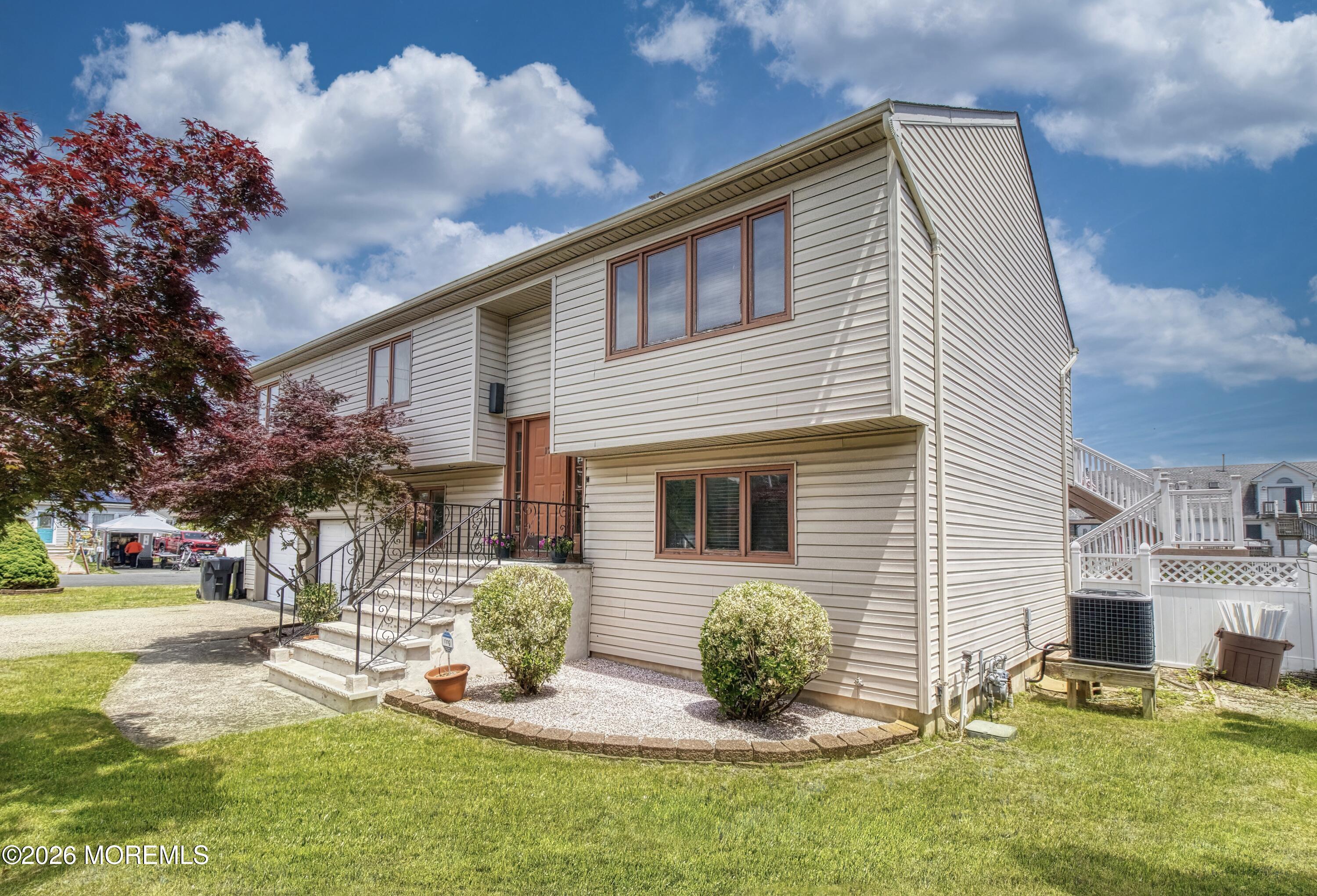 17 Fontainebleau Drive Brick NJ 08723