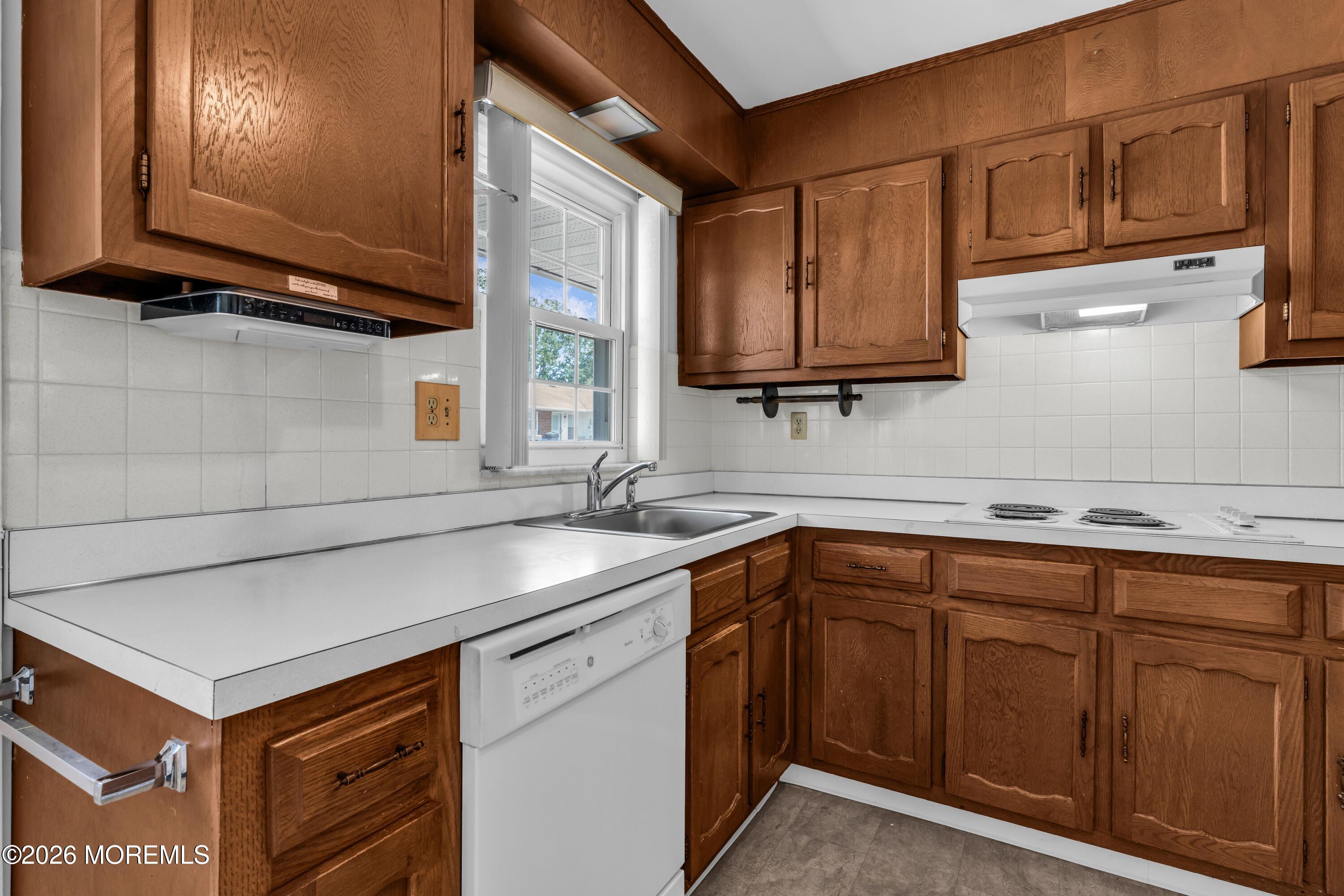 995 Argyll Circle Lakewood NJ 08701