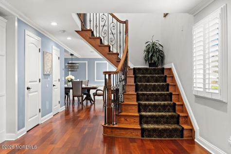 2 Annette Road Fairfield NJ 07004