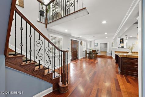2 Annette Road Fairfield NJ 07004