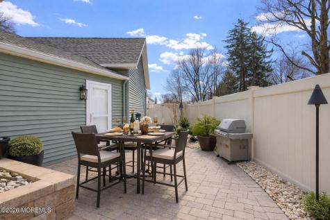 2 Annette Road Fairfield NJ 07004