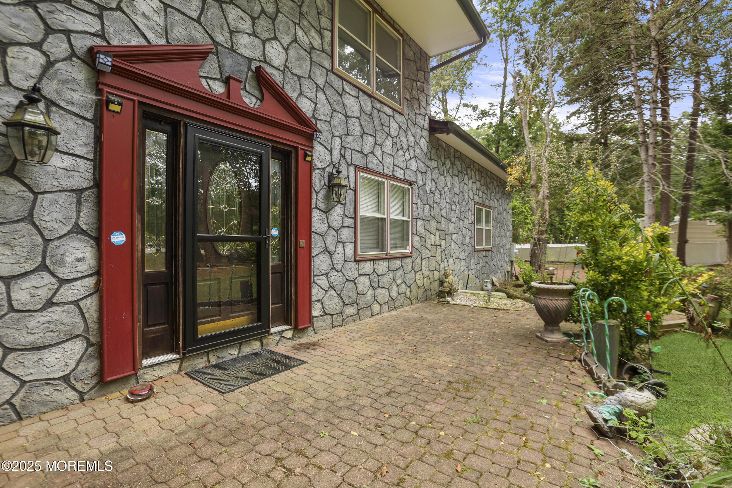 14 Hidden Hollow Court Jackson NJ 08527