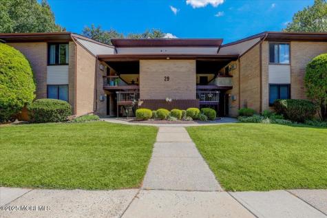 29 Meadow Green Circle Manalapan NJ 07726