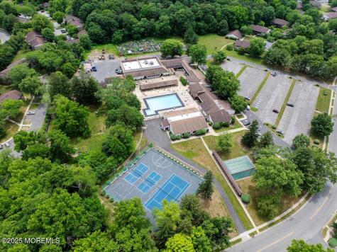29 Meadow Green Circle Manalapan NJ 07726