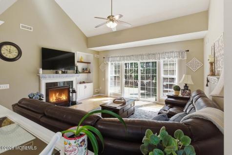 2 Chalfont Lane Manchester NJ 08759