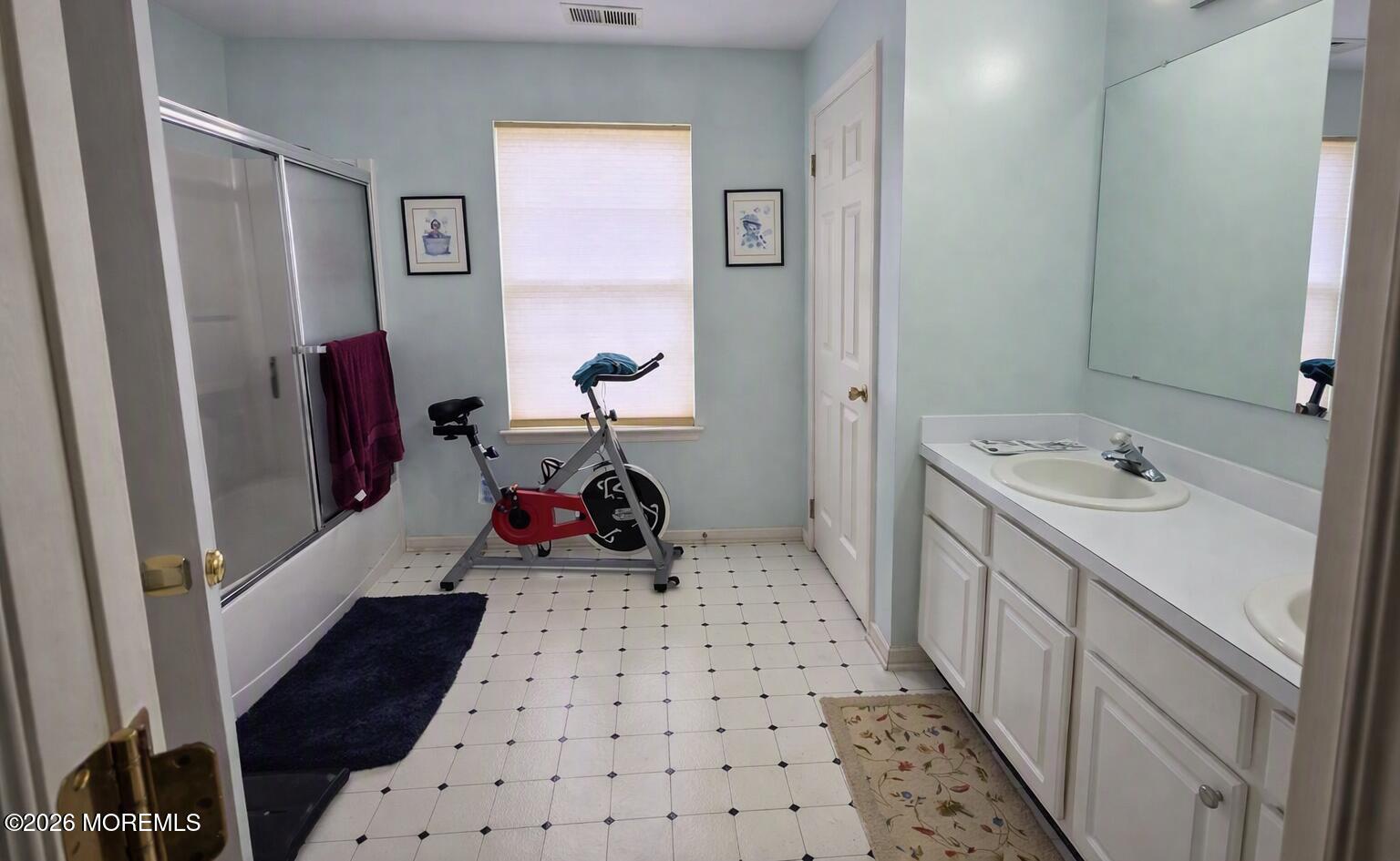 12 Durham Drive Columbus NJ 08022
