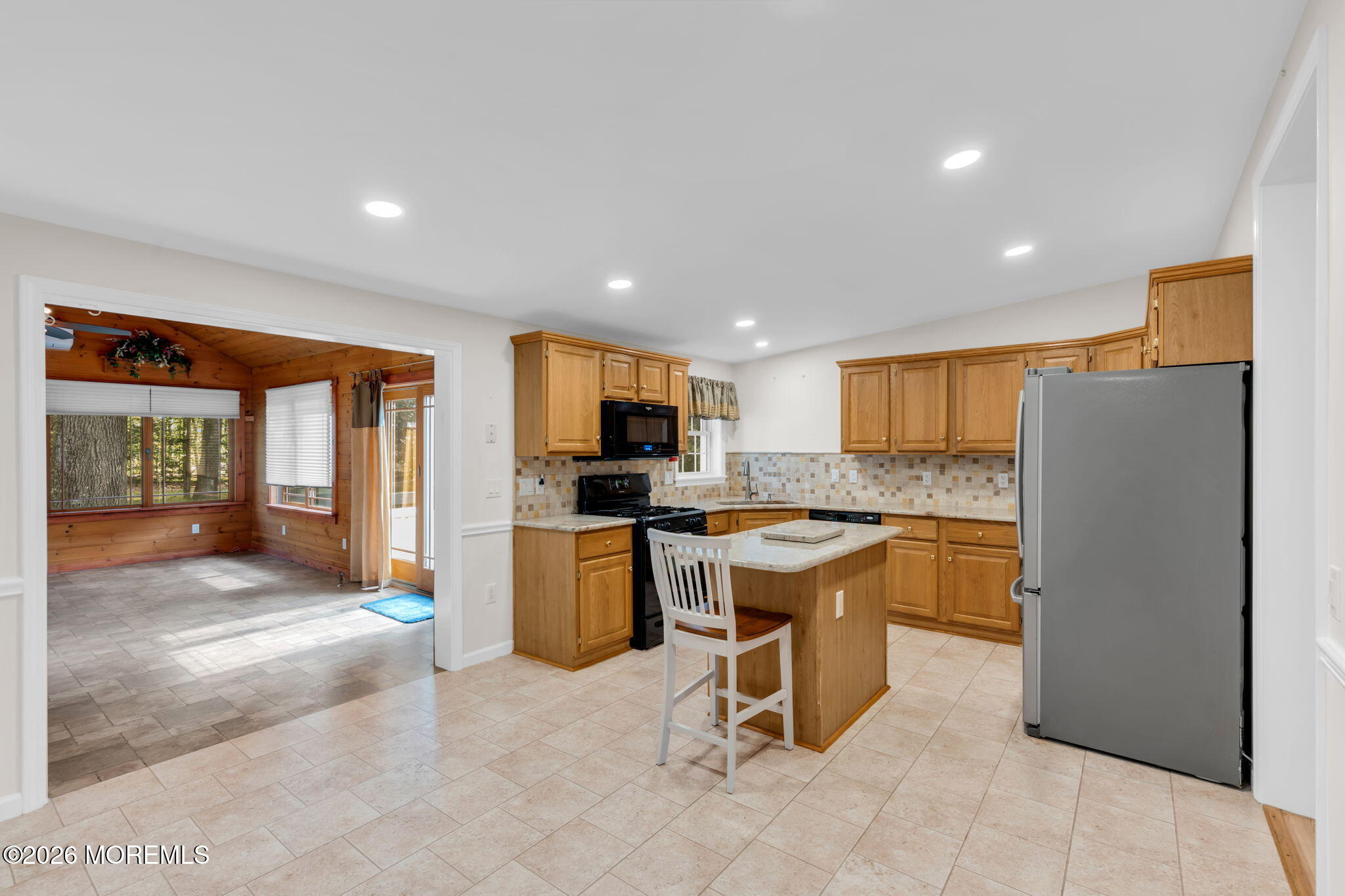 17 Tanglewood Drive Cream Ridge NJ 08514