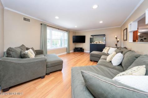 987 Bennetts Mills Road Jackson NJ 08527