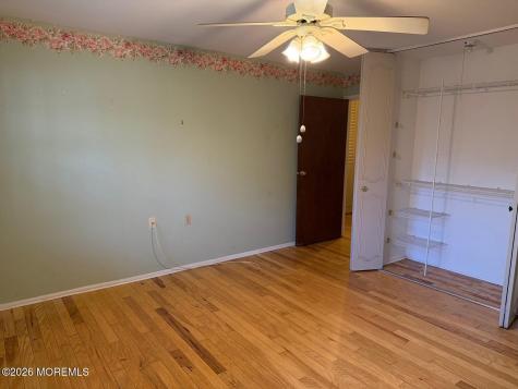 682 New Castle Court Lakewood NJ 08701