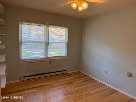 682 New Castle Court Lakewood NJ 08701
