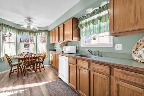 160 Spinnaker Avenue Manahawkin NJ 08050