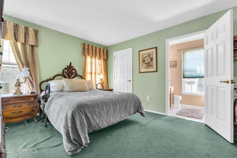 160 Spinnaker Avenue Manahawkin NJ 08050