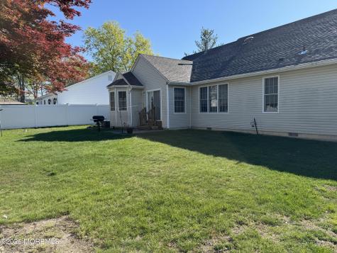 160 Spinnaker Avenue Manahawkin NJ 08050
