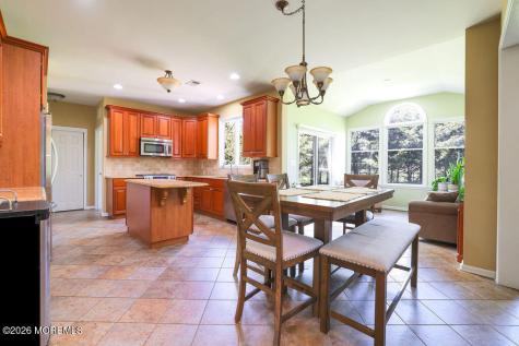18 Willow Court Manahawkin NJ 08050