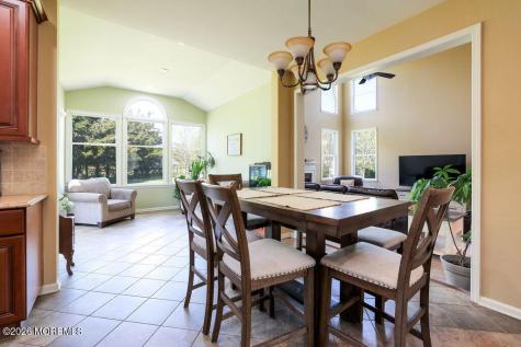 18 Willow Court Manahawkin NJ 08050