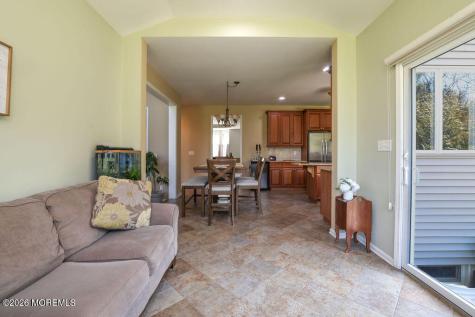 18 Willow Court Manahawkin NJ 08050