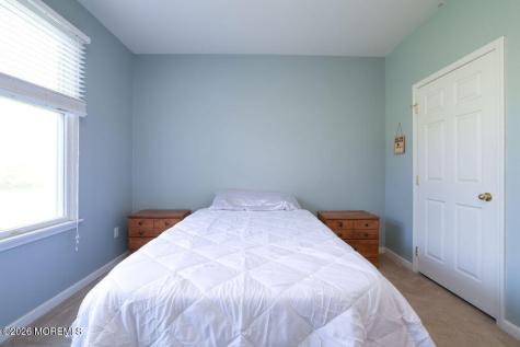 18 Willow Court Manahawkin NJ 08050