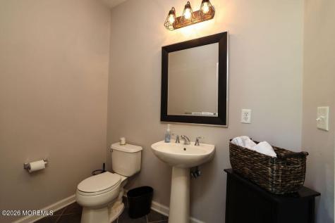 18 Willow Court Manahawkin NJ 08050
