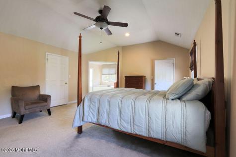 18 Willow Court Manahawkin NJ 08050