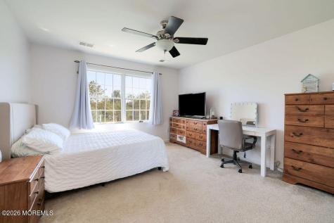 18 Willow Court Manahawkin NJ 08050