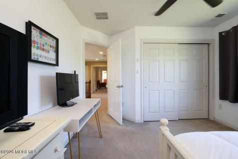 18 Willow Court Manahawkin NJ 08050
