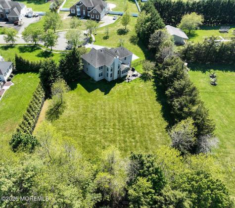 18 Willow Court Manahawkin NJ 08050