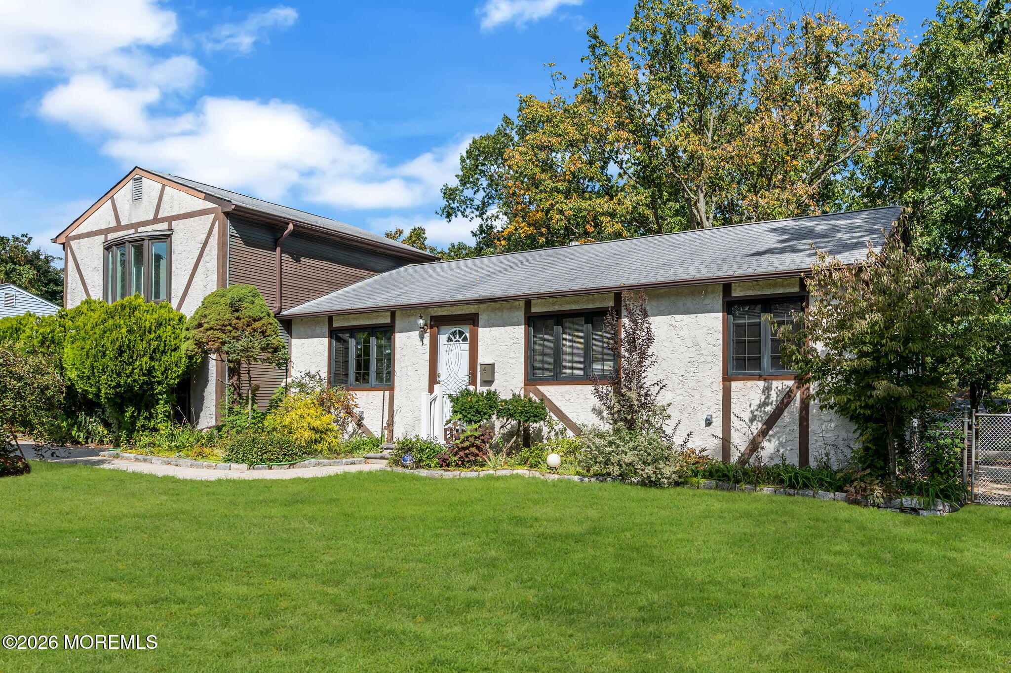 4 Hemlock Road Howell NJ 07731