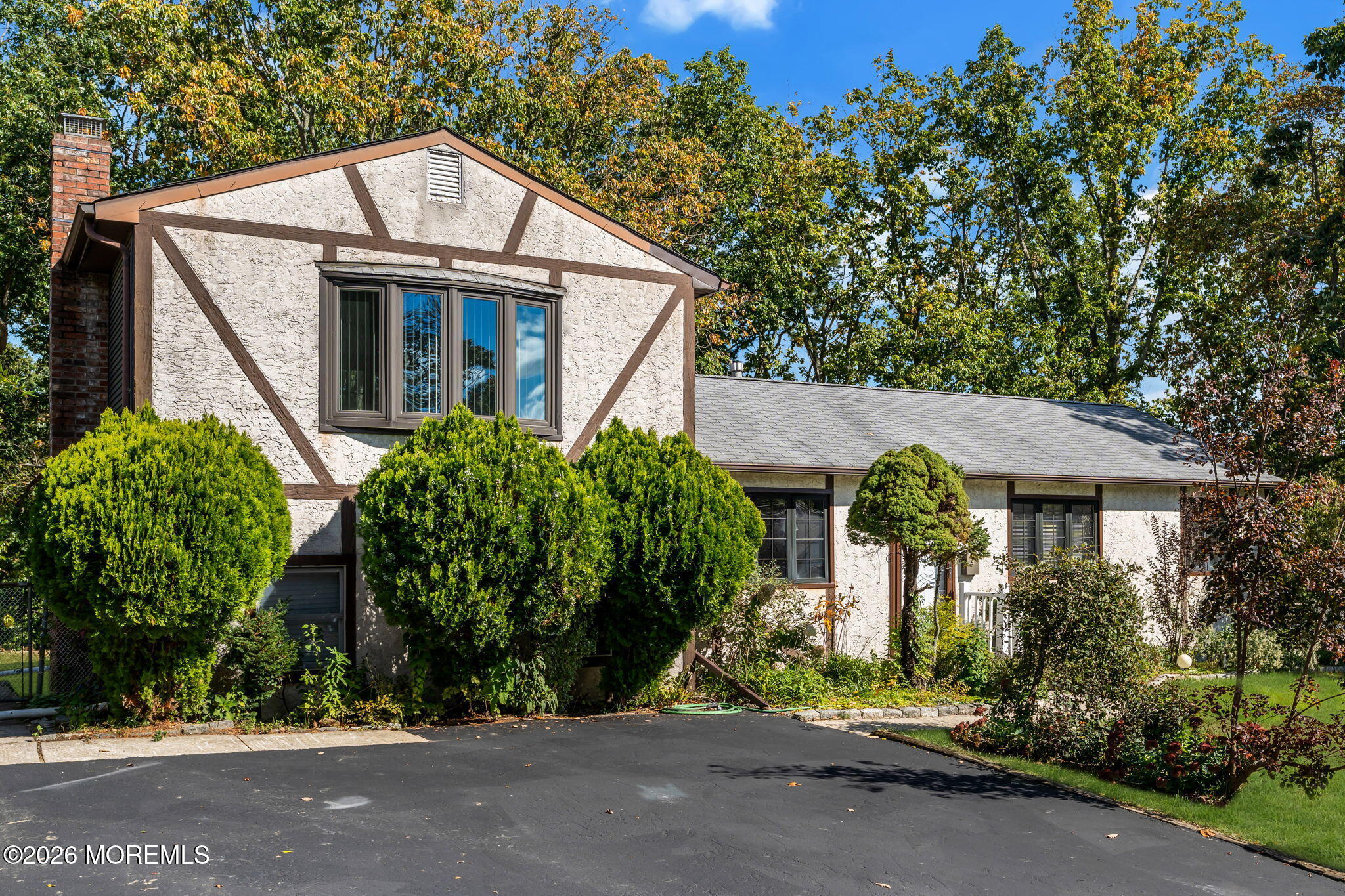 4 Hemlock Road Howell NJ 07731