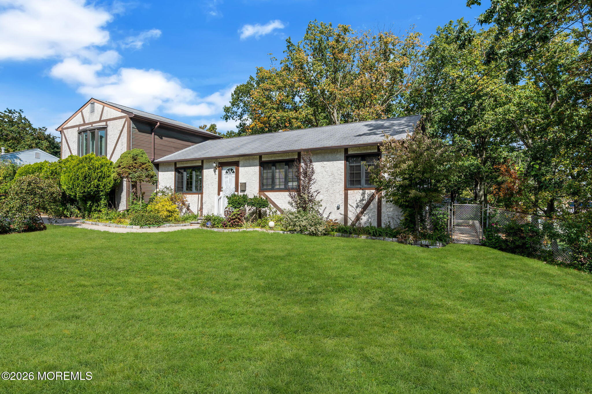 4 Hemlock Road Howell NJ 07731