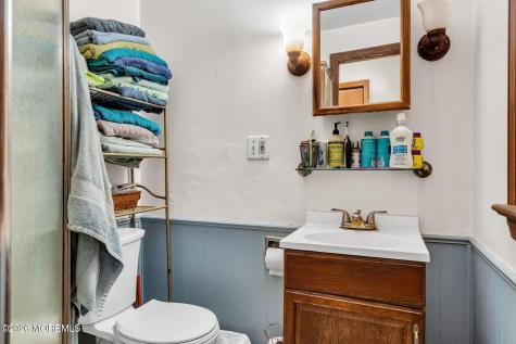 24 Foster Street Middletown NJ 07701