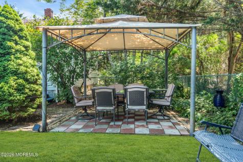 24 Foster Street Middletown NJ 07701