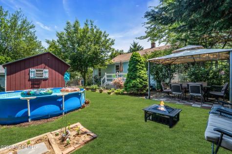 24 Foster Street Middletown NJ 07701