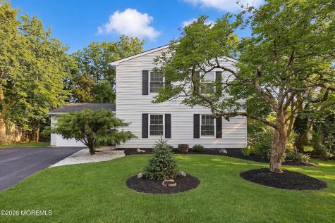 9 Bell Court Howell NJ 07731