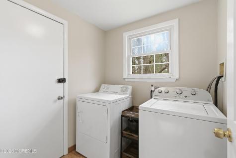 9 Bell Court Howell NJ 07731