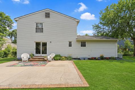 9 Bell Court Howell NJ 07731