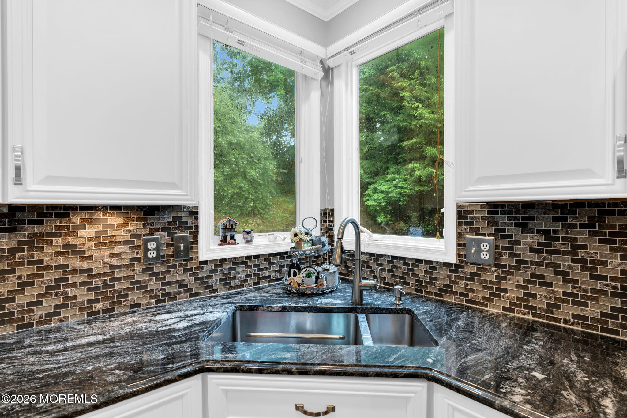 66 Vardon Way Farmingdale NJ 07727