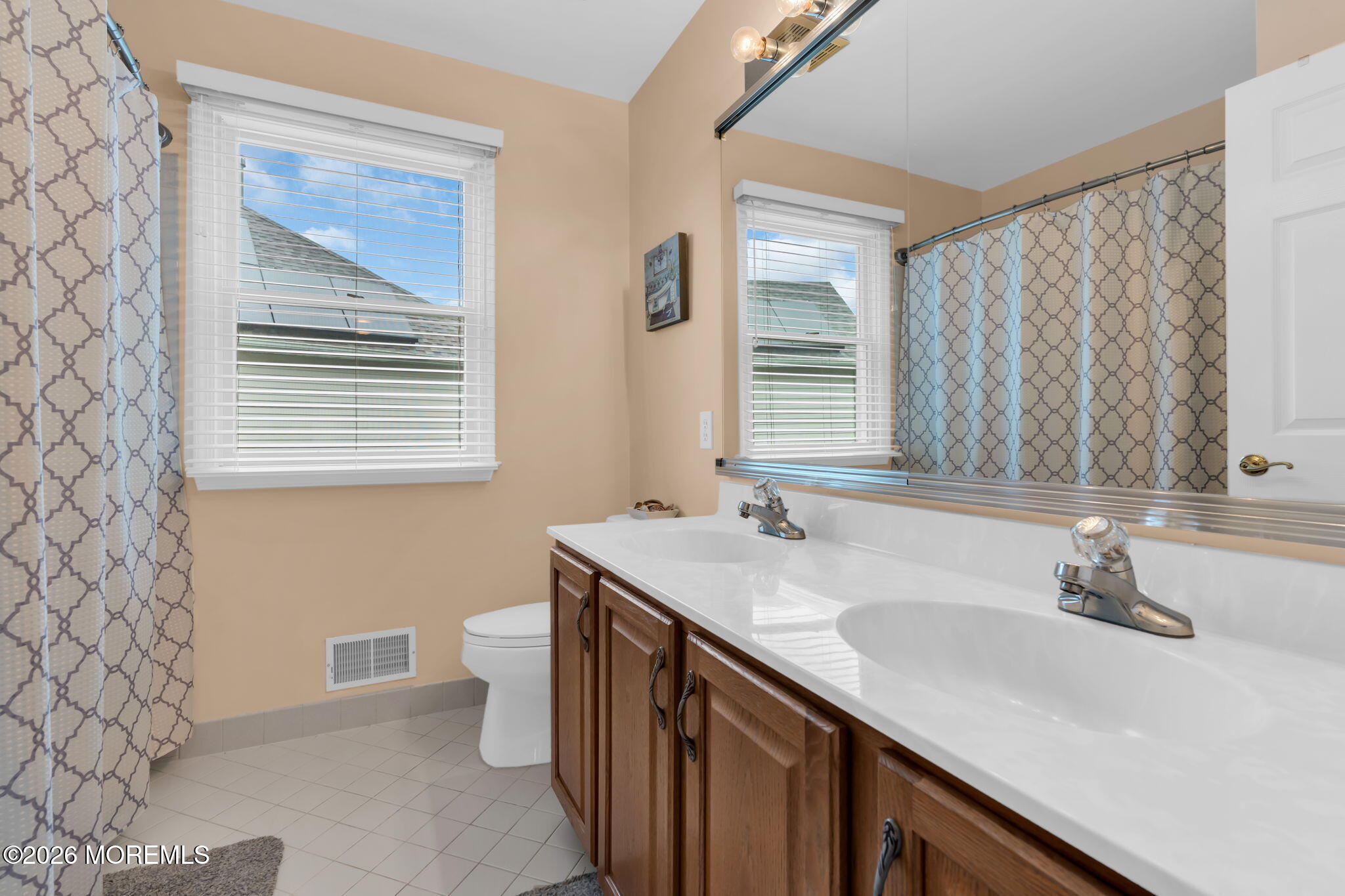 66 Vardon Way Farmingdale NJ 07727